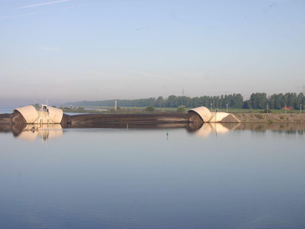 Inflatable Barrier Ramspol, the Netherlands